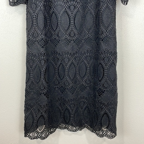 WHITE House Black Market OTS Lace Shift Dress - Picture 4 of 12